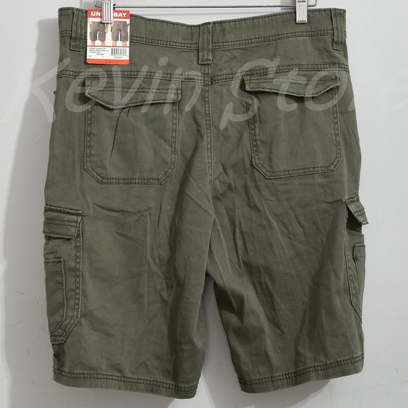 UnionBay Men cargo short in green . - Picture 7 of 10